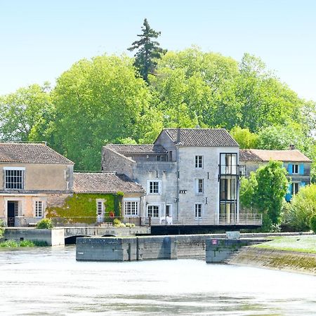 Quai 3 Loft Moderne Et Lumineux Les Pieds Dans L'Eau Apartment ชาร์แนค ภายนอก รูปภาพ