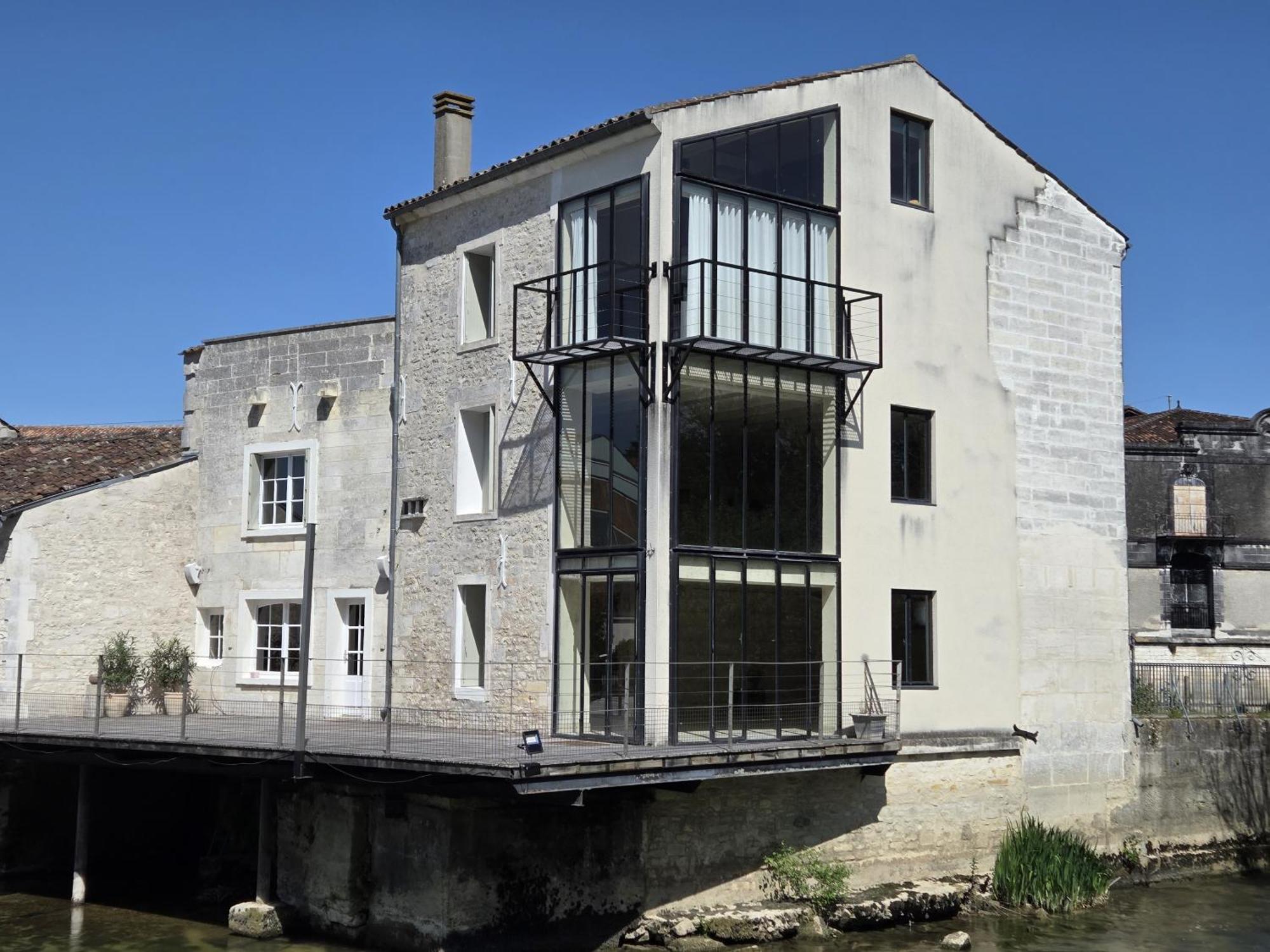 Quai 3 Loft Moderne Et Lumineux Les Pieds Dans L'Eau Apartment ชาร์แนค ภายนอก รูปภาพ