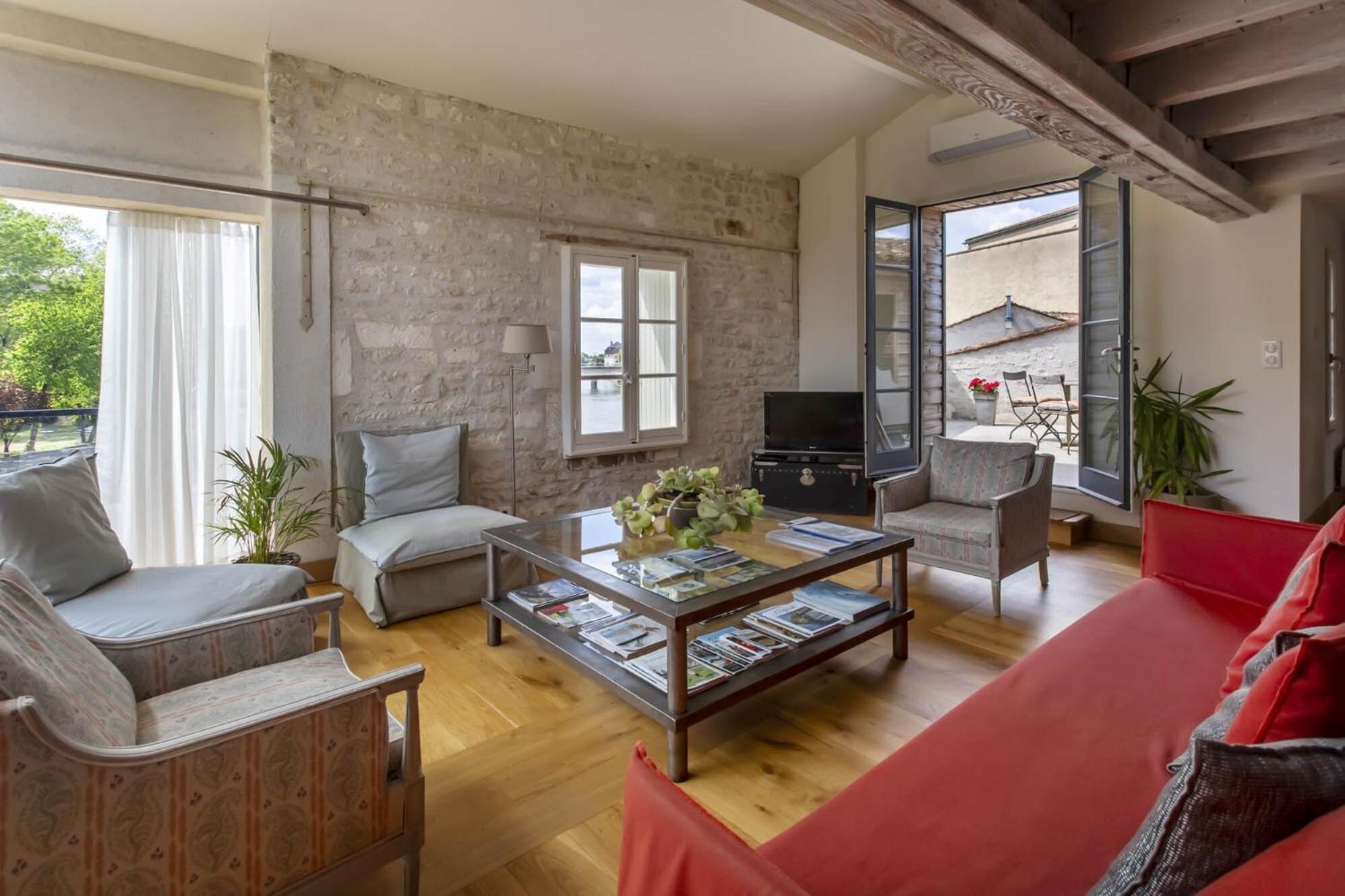 Quai 3 Loft Moderne Et Lumineux Les Pieds Dans L'Eau Apartment ชาร์แนค ภายนอก รูปภาพ